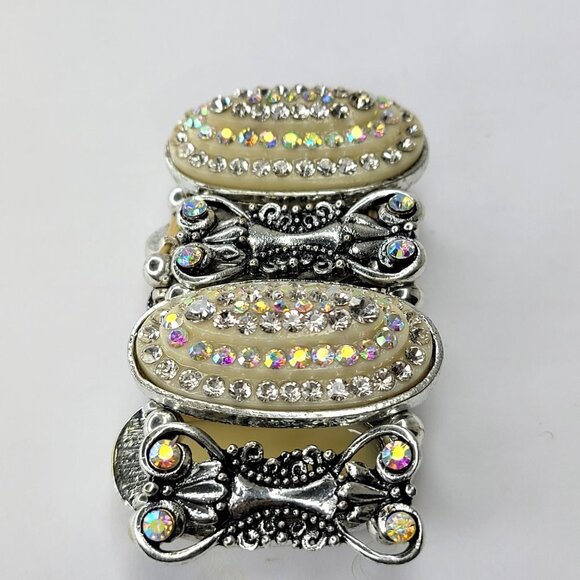 White Crystal Casual Stretch Bracelet - Picture 9 of 11